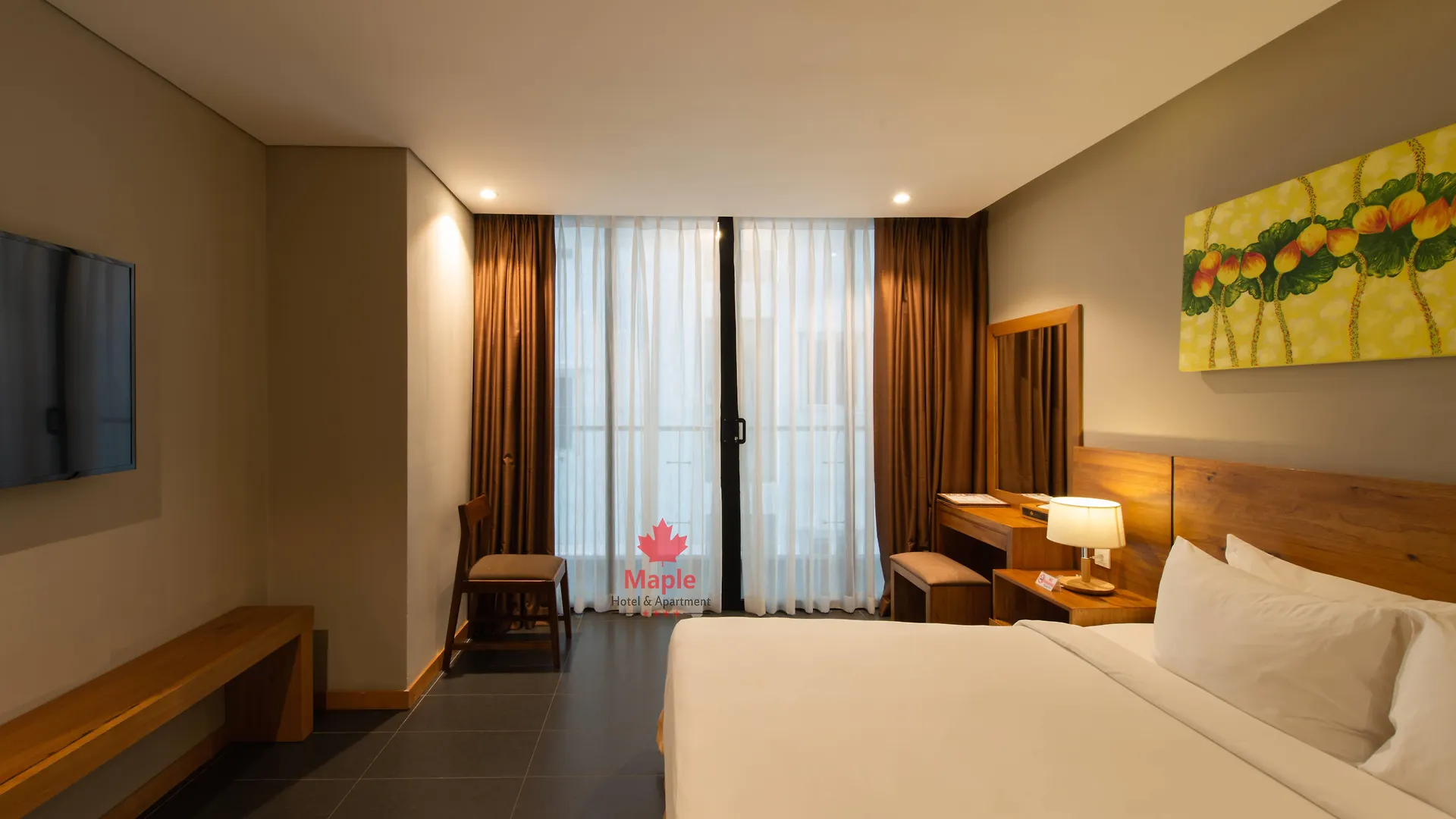 Maple Hotel & Apartment Нячанг