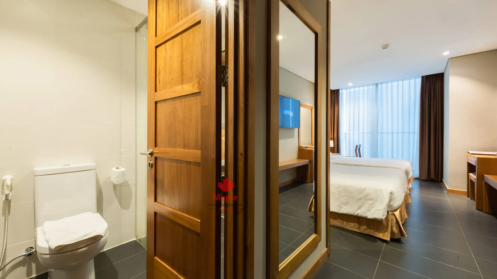 Maple Hotel & Apartment Нячанг