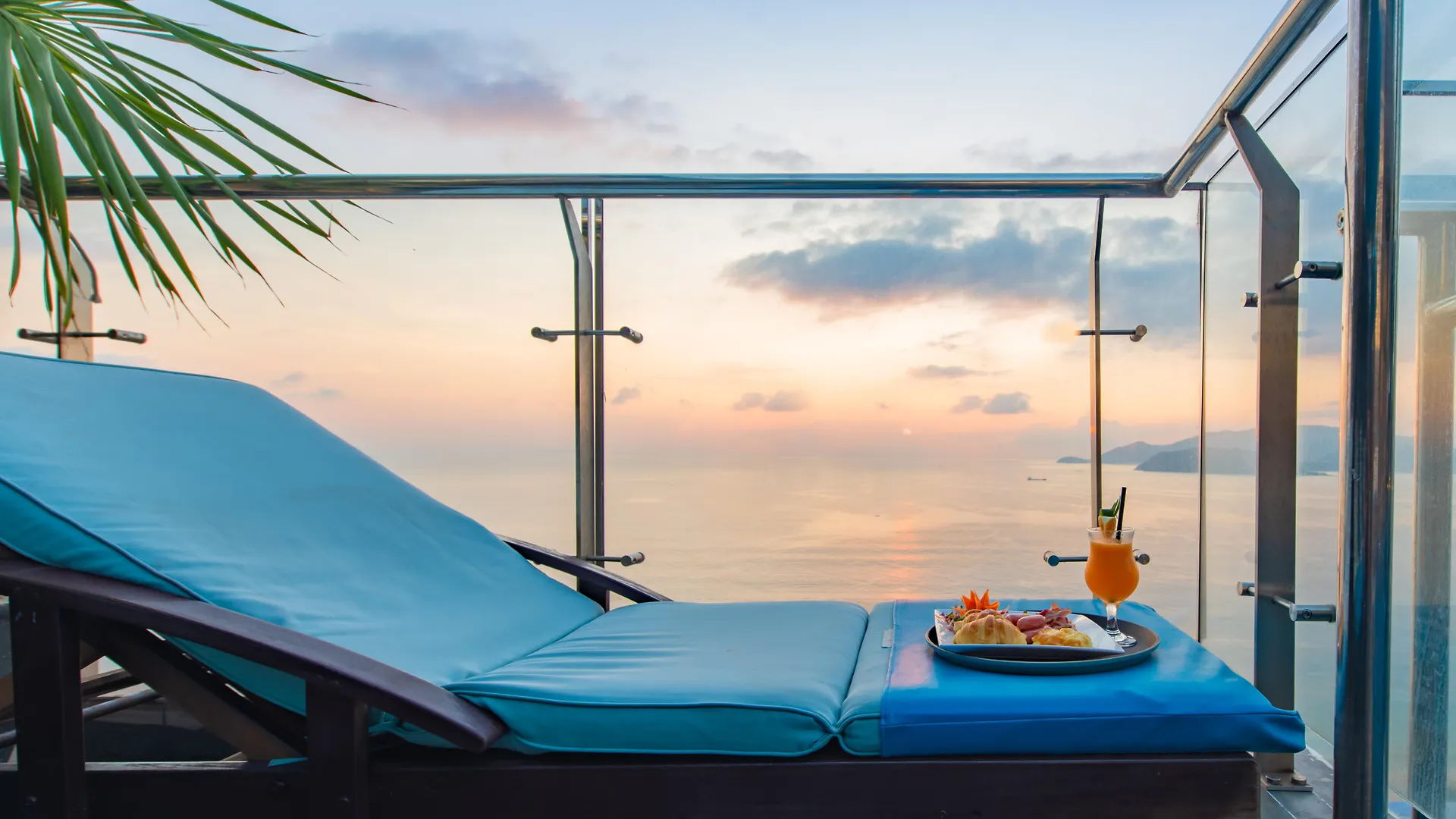 Maple Hotel & Apartment Nha Trang 4*,