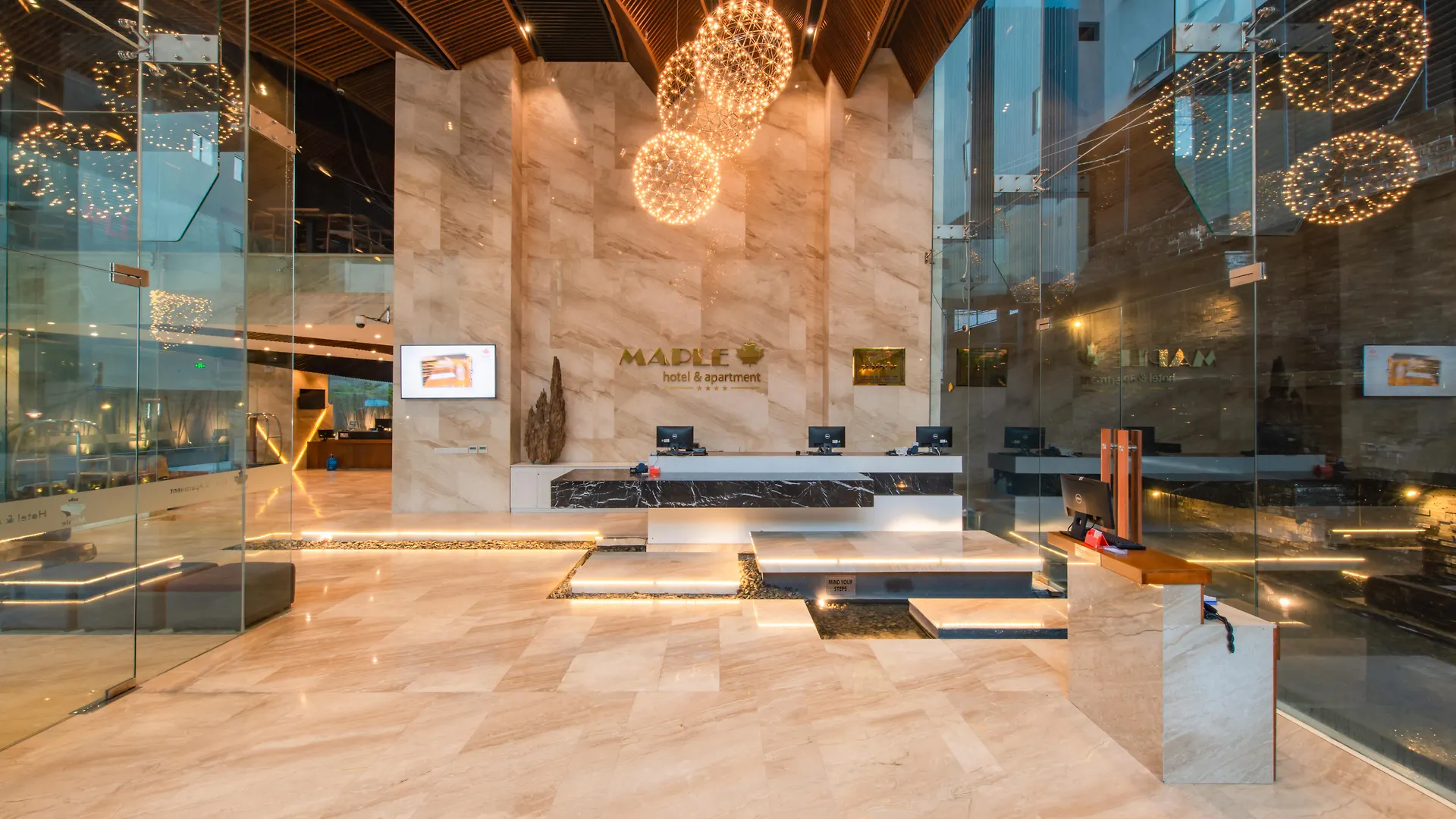 Maple Hotel & Apartment Нячанг